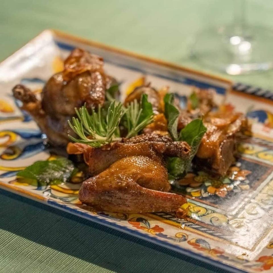 Restaurant/places to eat, kitchen