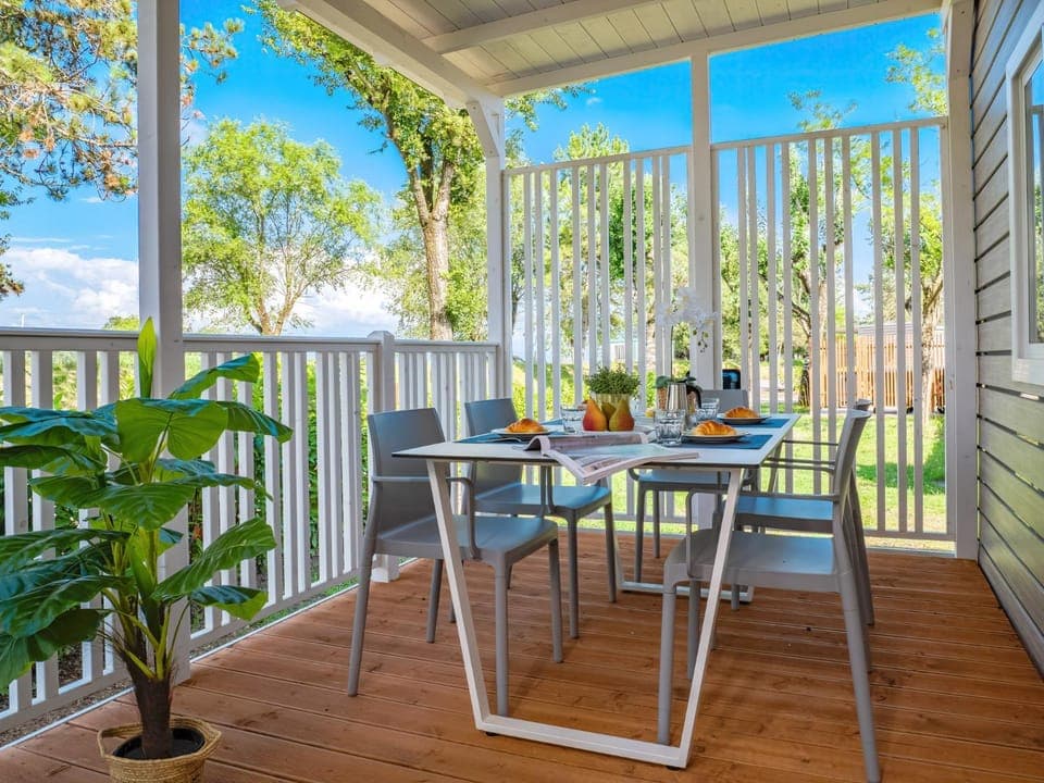 Patio, Balcony/Terrace