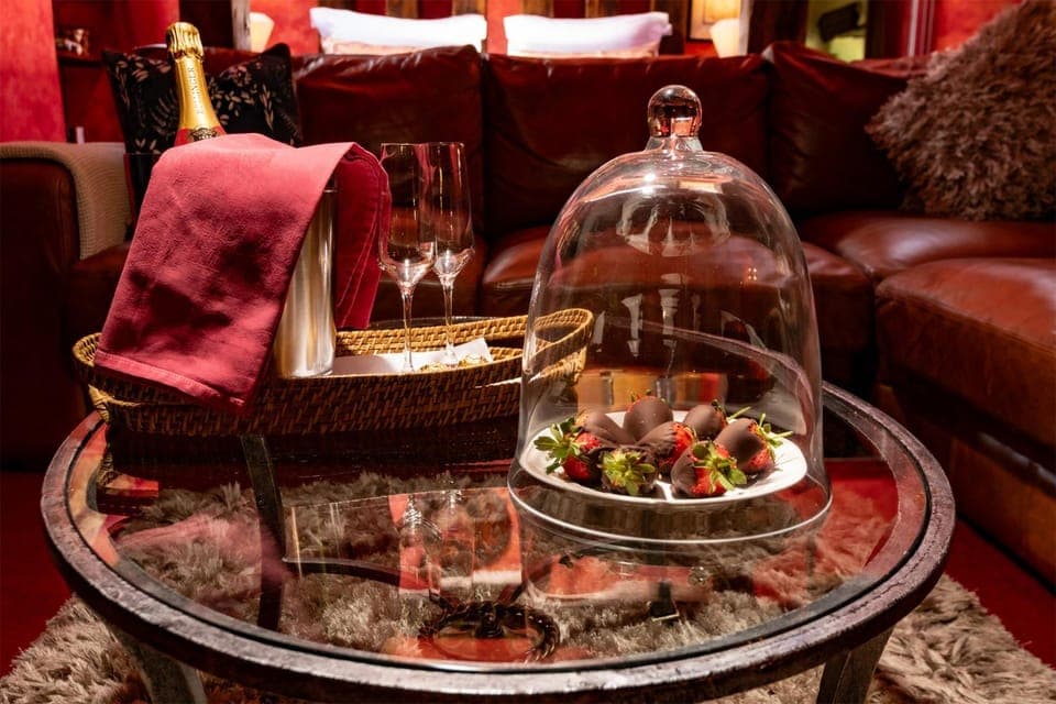 Seating area, Bedroom