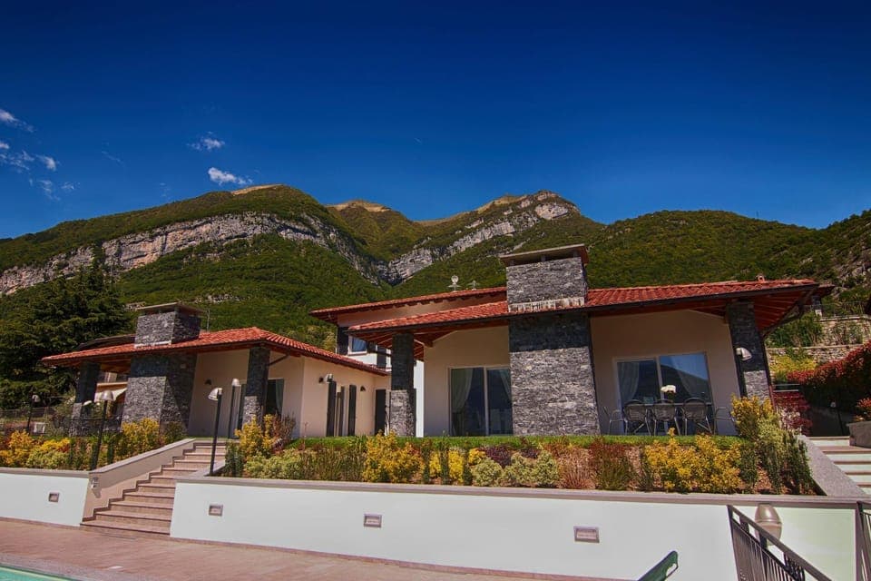 Facade/entrance, Garden view, Mountain view