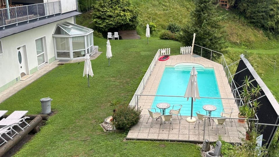 Property building, Swimming pool