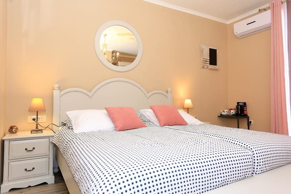 Shabby chic rooms Apartment in Zadar