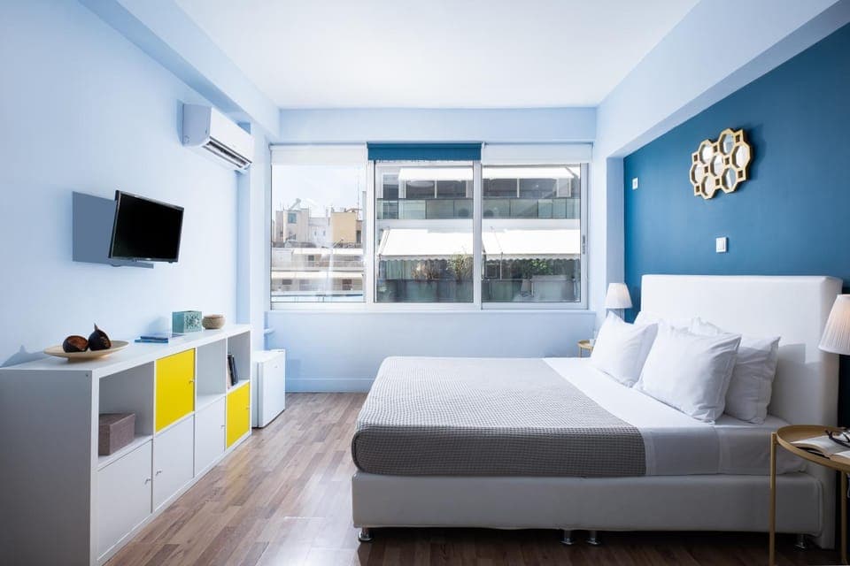 Bed, Bedroom, air conditioner