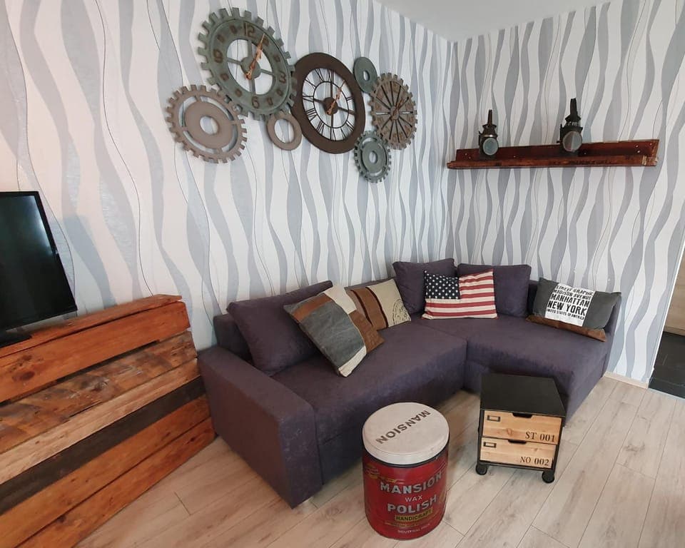 Living room, Seating area