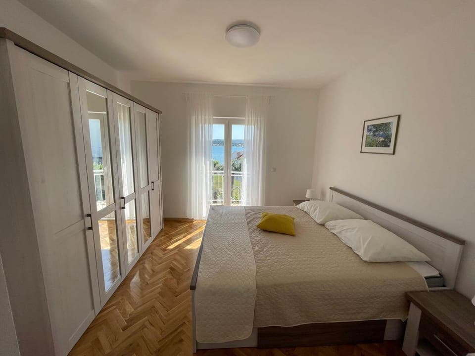 Bed, Bathroom, Balcony/Terrace