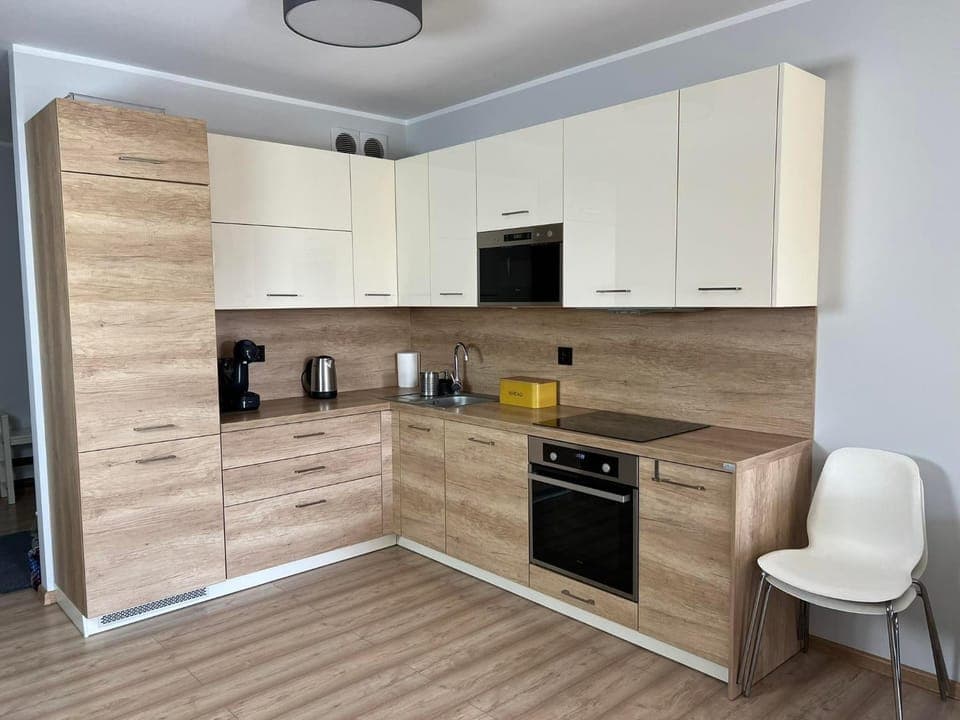 Coffee/tea facilities, Kitchen or kitchenette, minibar, stove