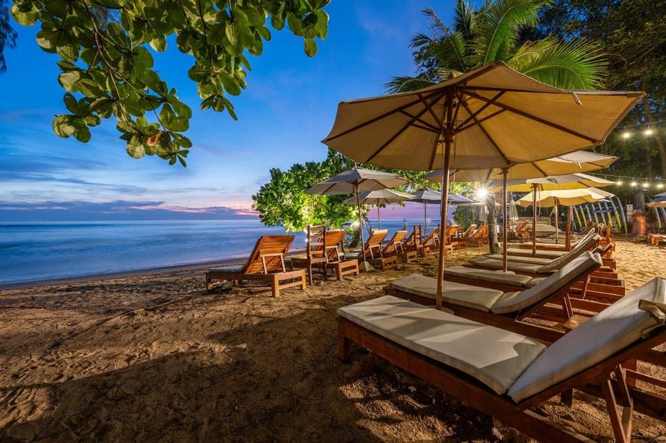 Restaurant/places to eat, Natural landscape, Beach, Sea view, Sunset