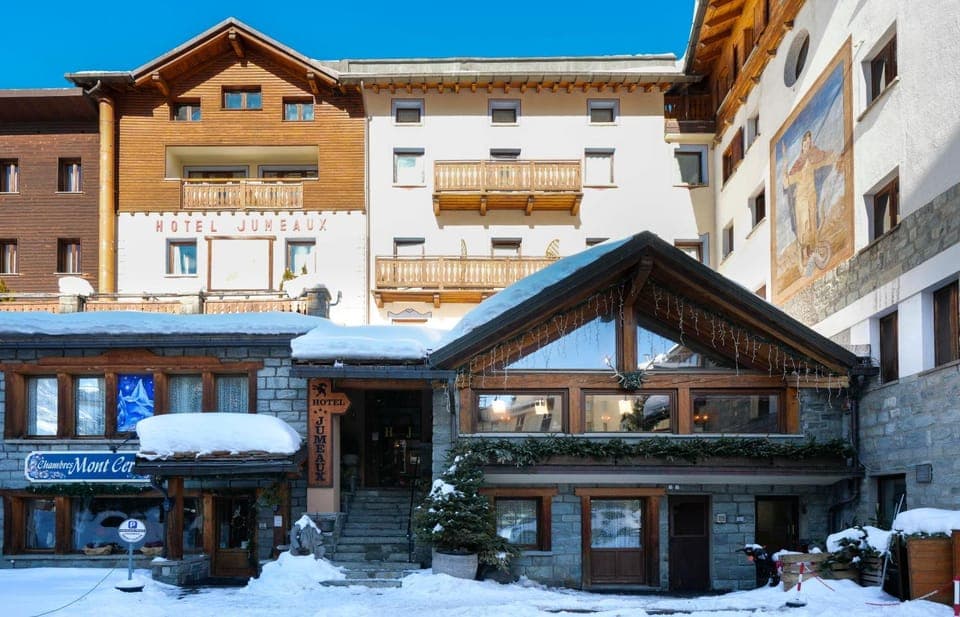 Property building, Winter