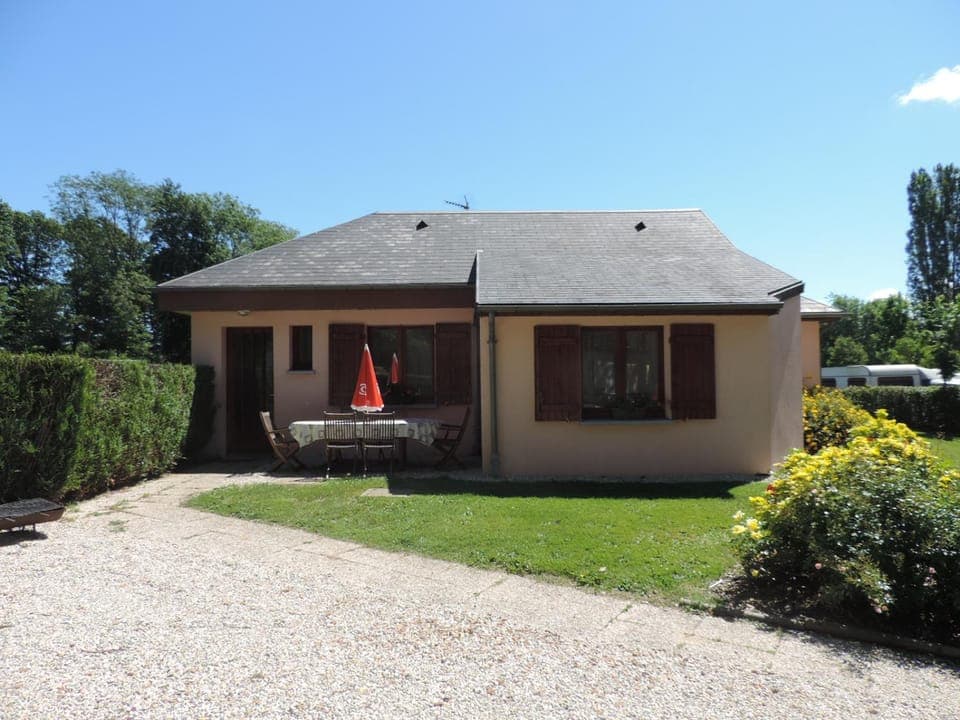 Facade/entrance, Balcony/Terrace