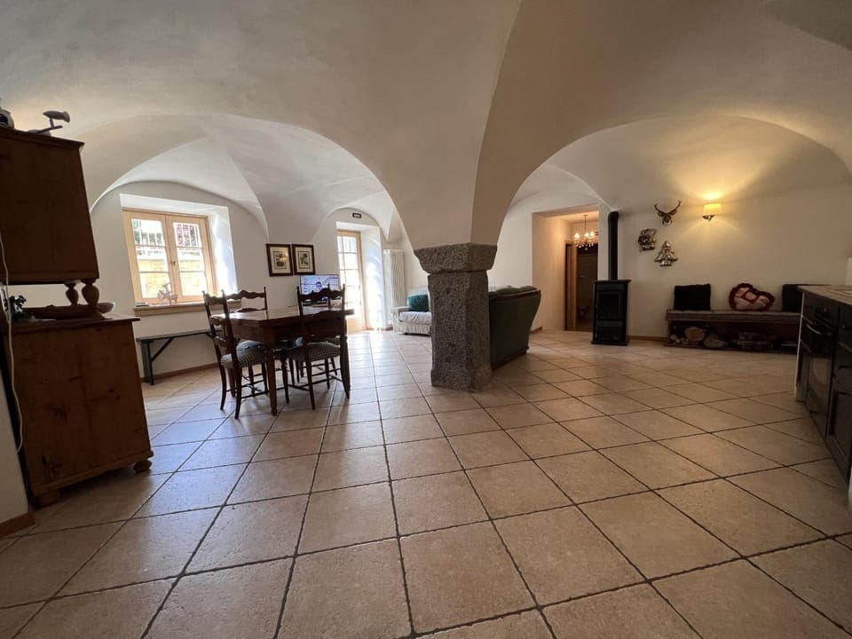 Communal lounge/ TV room, Living room