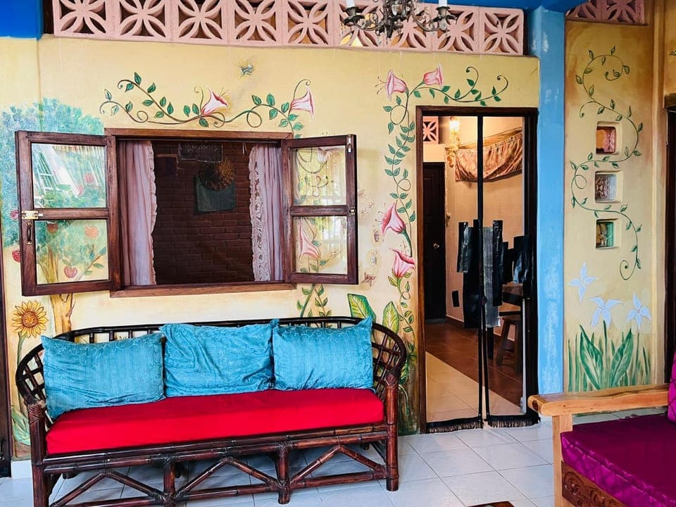 Living room, Seating area