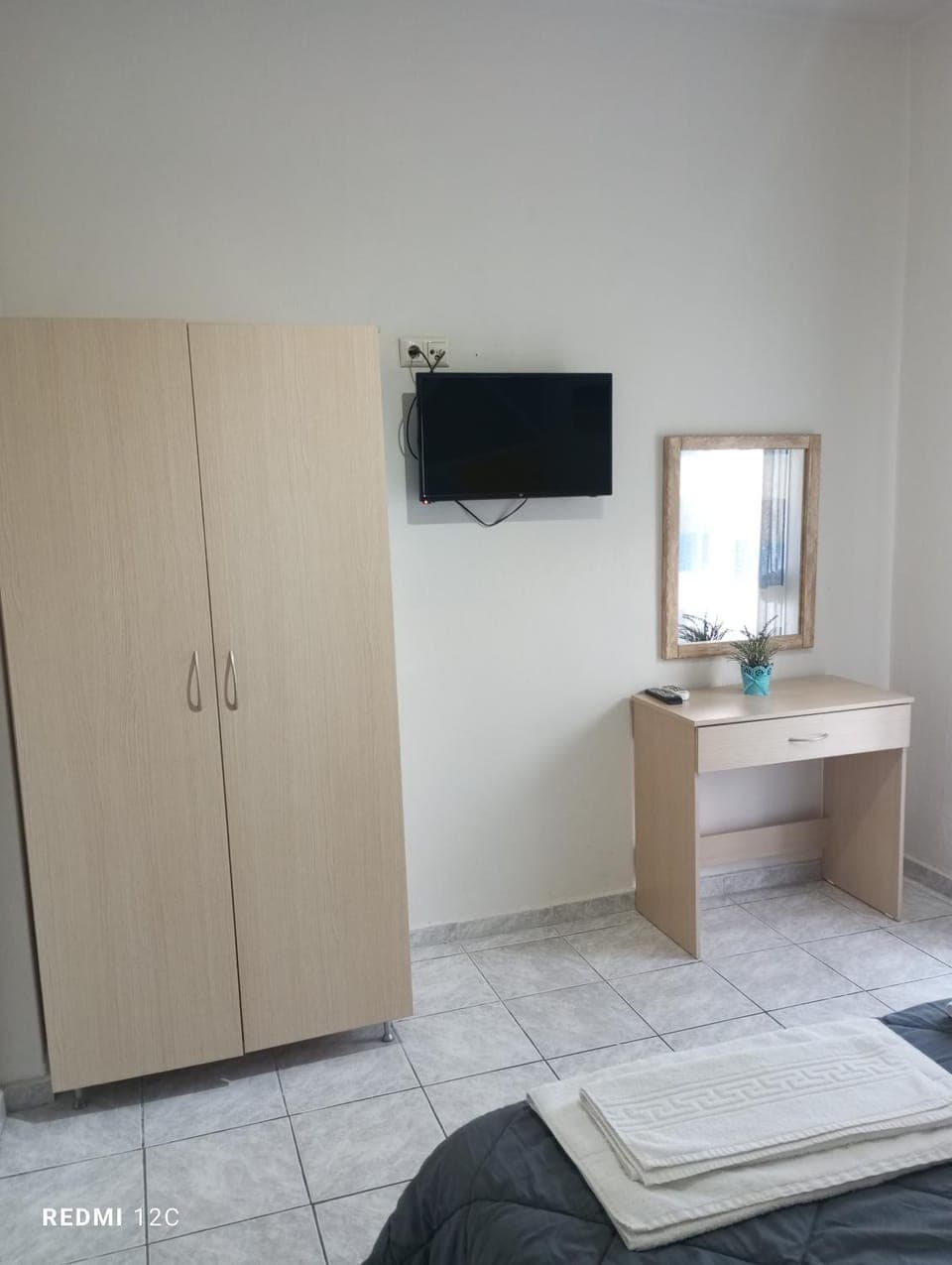 TV and multimedia, Bedroom, wardrobe