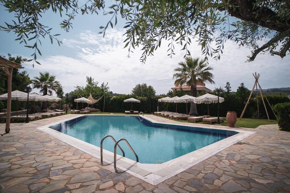 Pool view, Swimming pool