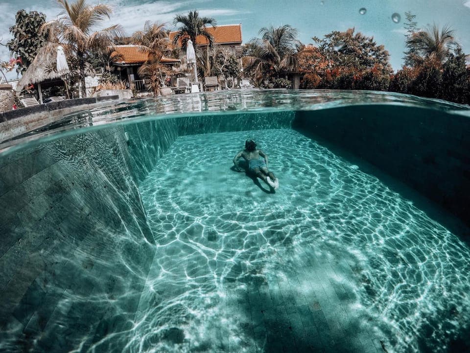 People, Swimming pool