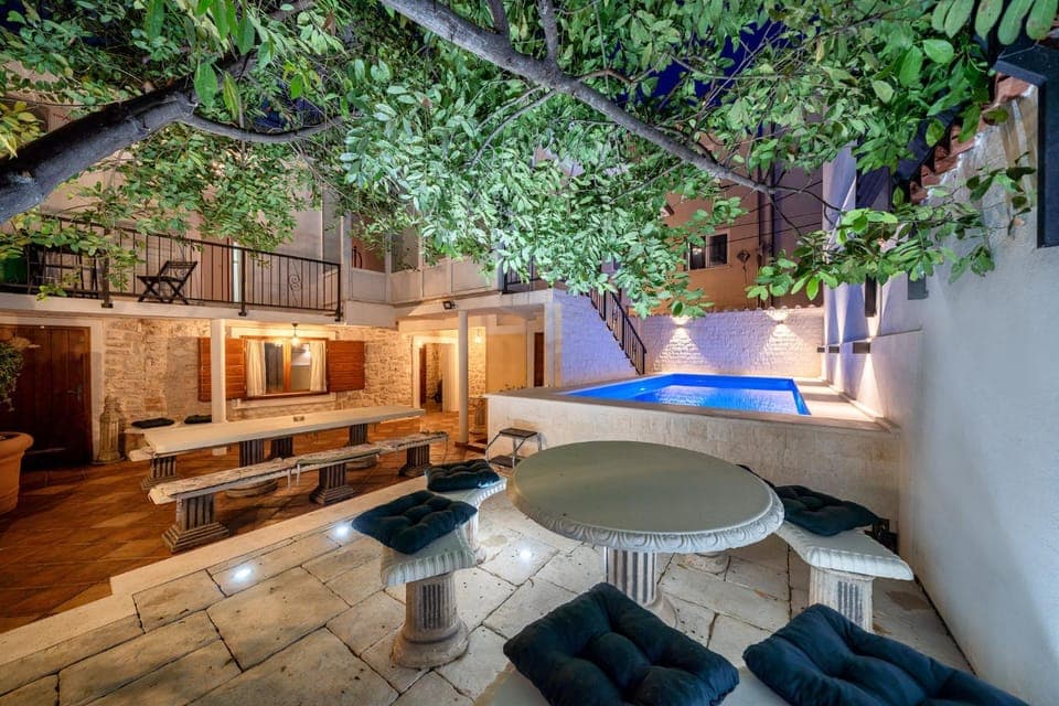 View (from property/room), Pool view, Swimming pool