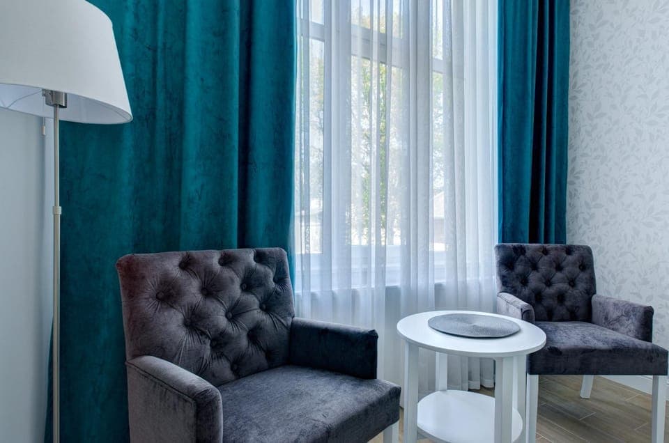 Seating area, Bedroom