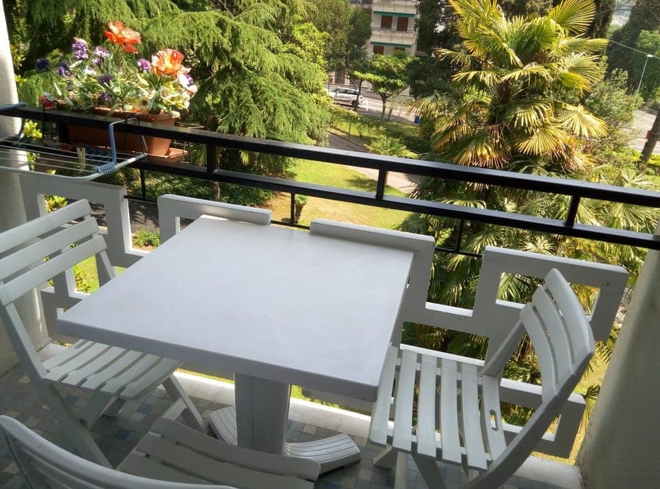 Balcony/Terrace, Garden view