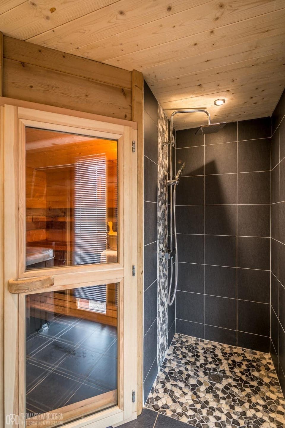 Shower, Hot Tub, Sauna, Bathroom, Family