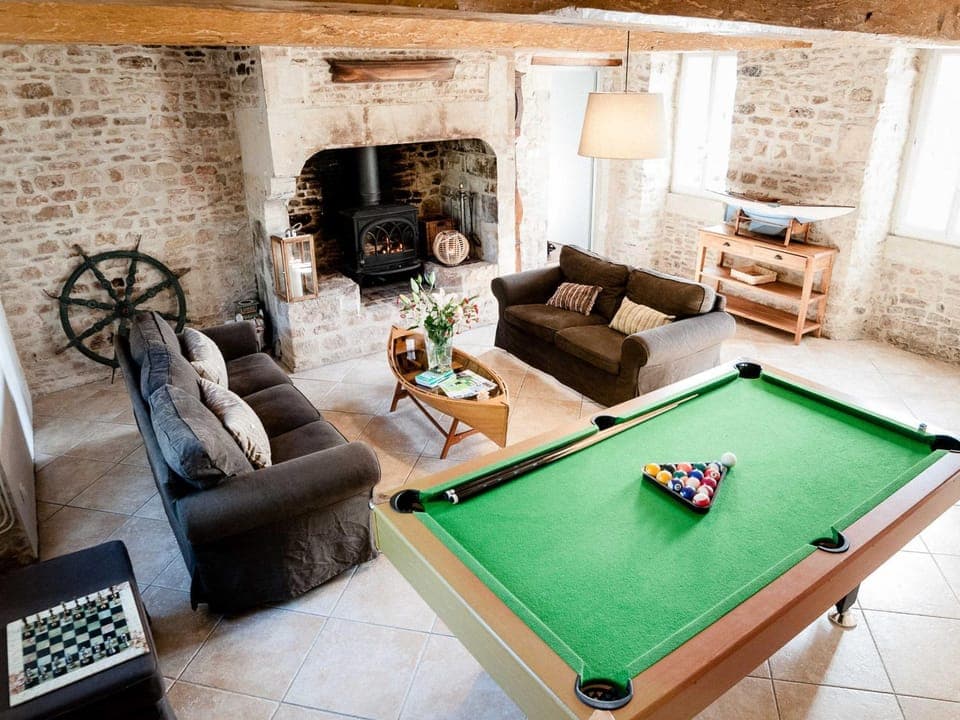 Billiard, Living room, Garden view, flat iron, Internal: Not applicable to any particular room