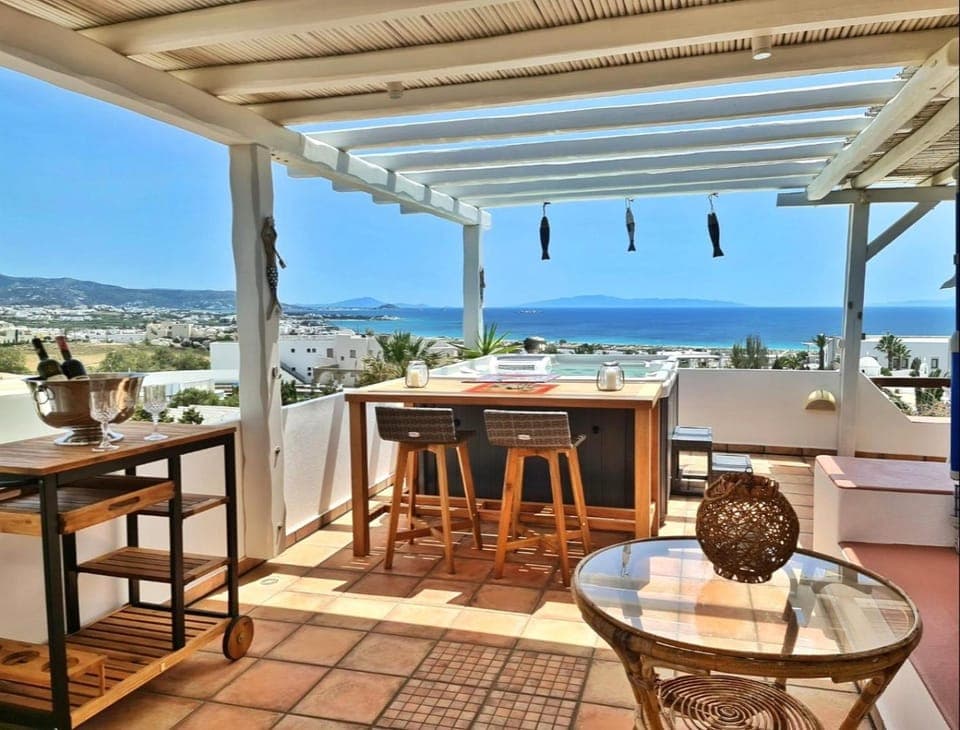 Natural landscape, Balcony/Terrace, Dining area, Mountain view, Sea view