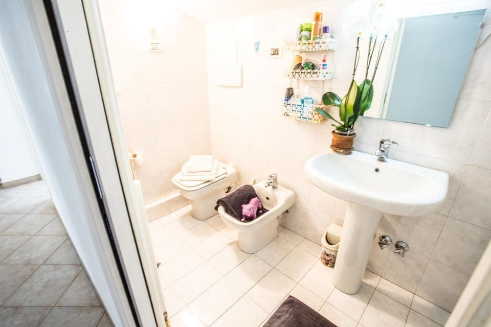 Shower, Bathroom, towels