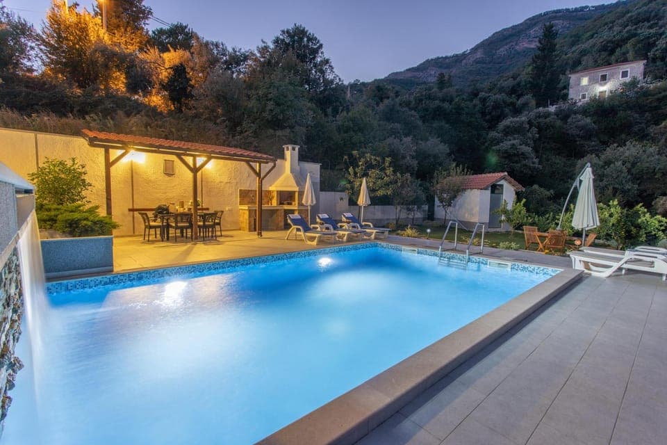 BBQ facilities, Swimming pool, Swimming pool