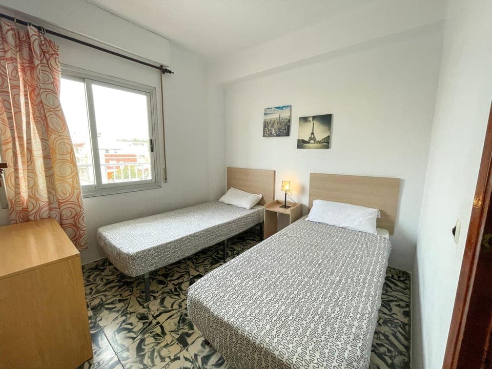 Spring, Bed, Activities, Winter, Summer, Balcony/Terrace, Photo of the whole room, Beach, Hiking, Animals, Animals, Animals, Bedroom, Autumn, Pets, Pets, Pets, Sports, Entertainment, children, children, children, young children, young children, young children, older children, older children, older children, group of guests, group of guests, group of guests, Family, Family, Family, microwave, pet friendly, pet friendly, washing machine