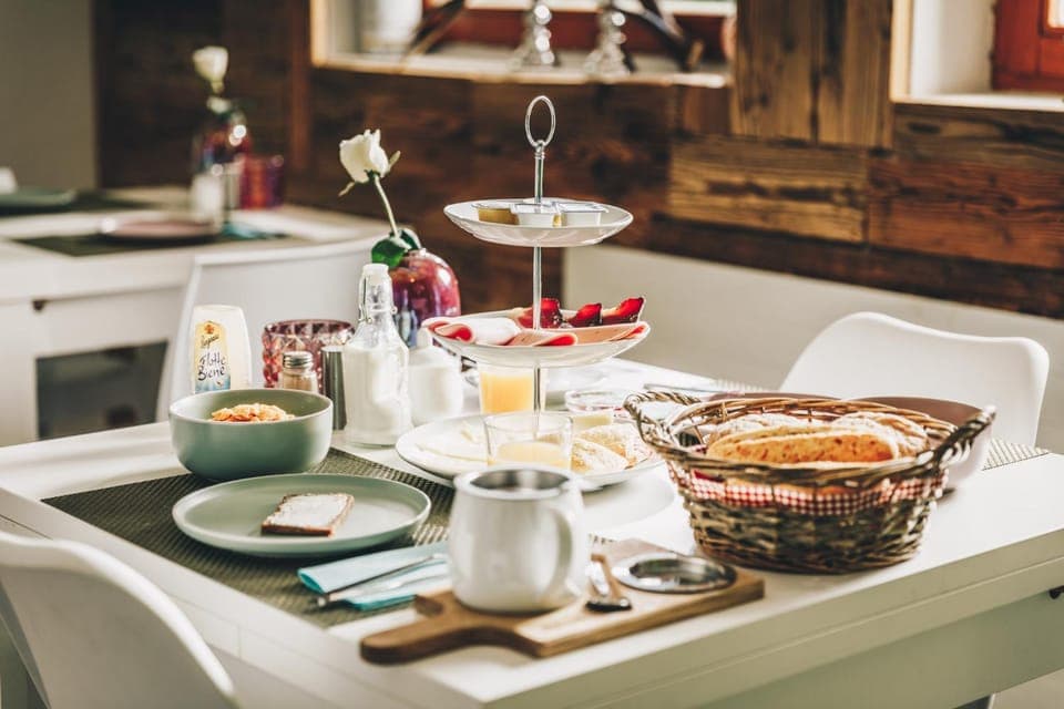 Breakfast, Buffet breakfast