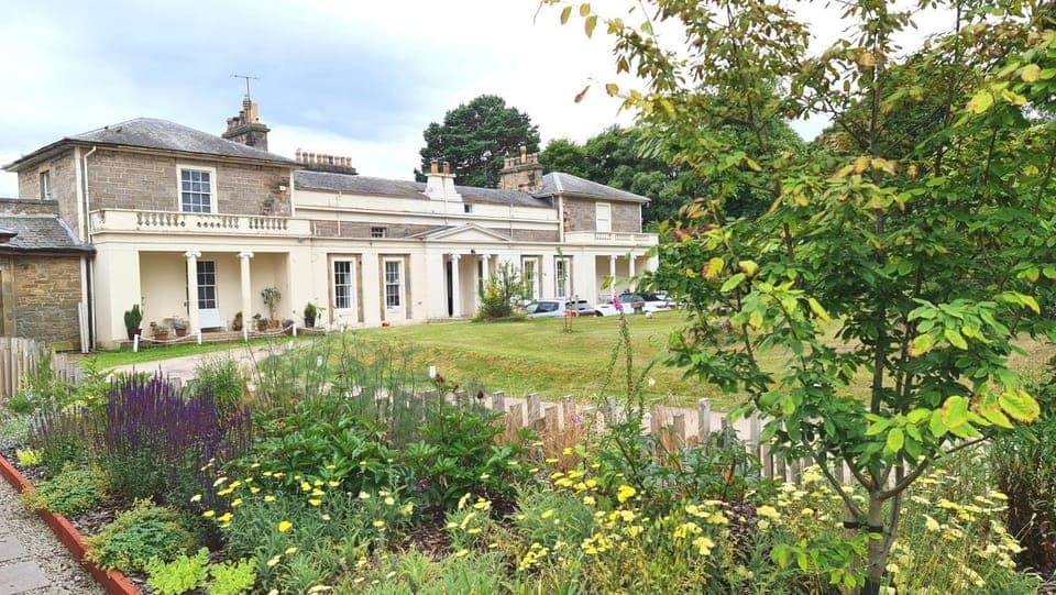 Property building, Garden