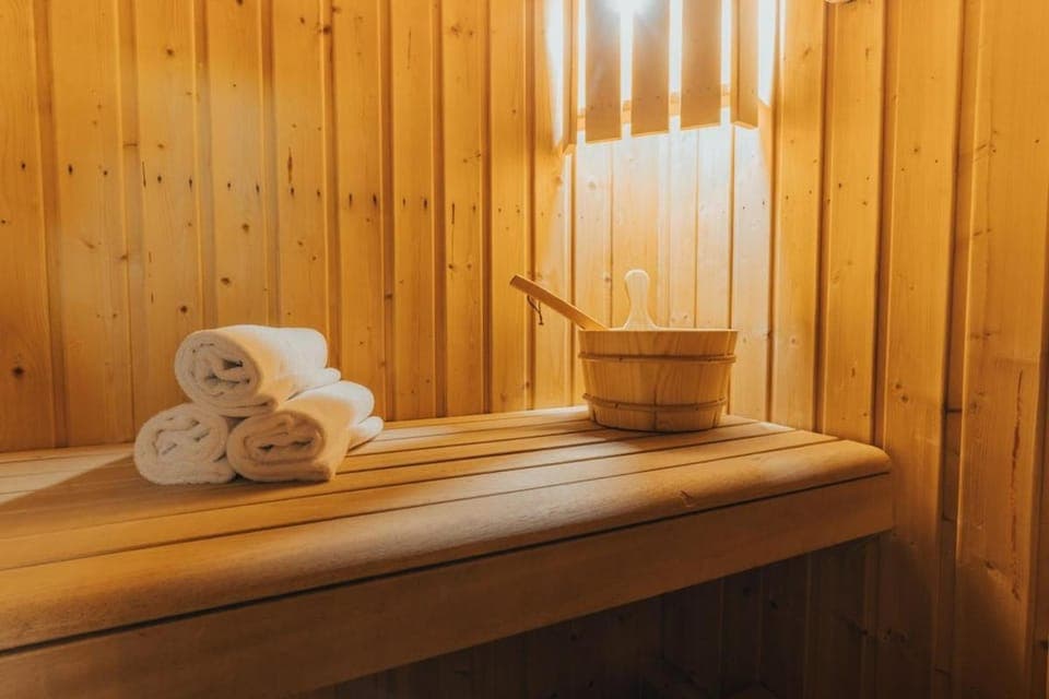Sauna, Sauna, Spa and wellness centre/facilities, towels