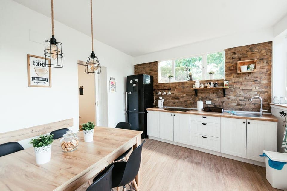 Coffee/tea facilities, Kitchen or kitchenette, Dining area