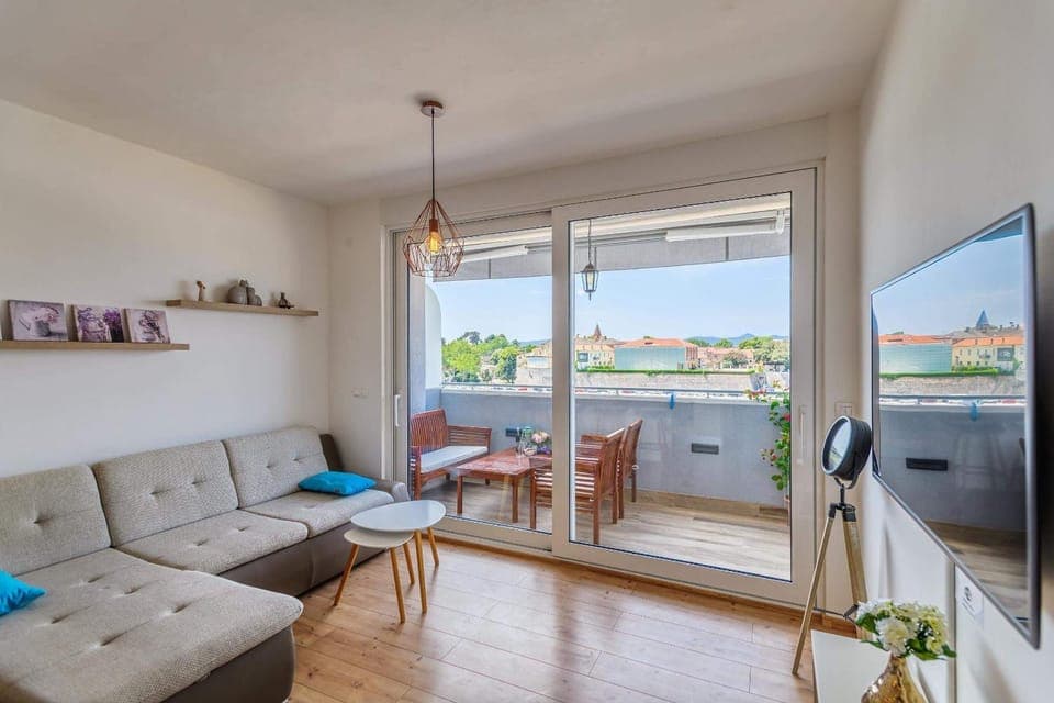 Balcony/Terrace, Living room, Seating area, Dining area