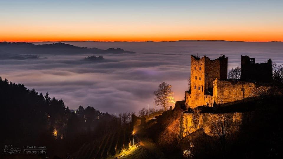 Nearby landmark, Restaurant/places to eat