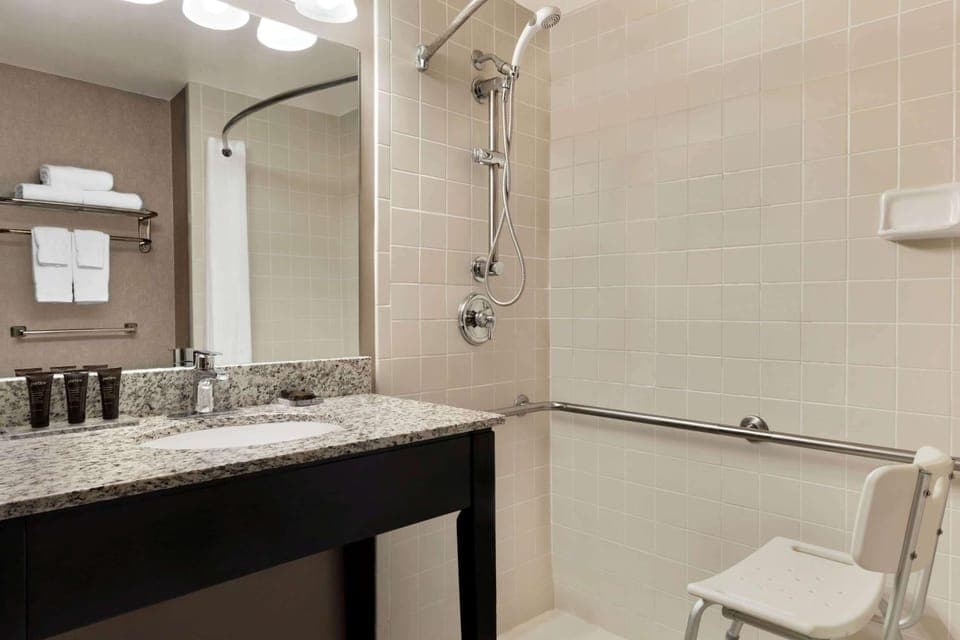 Bathroom, Photo of the whole room, On site