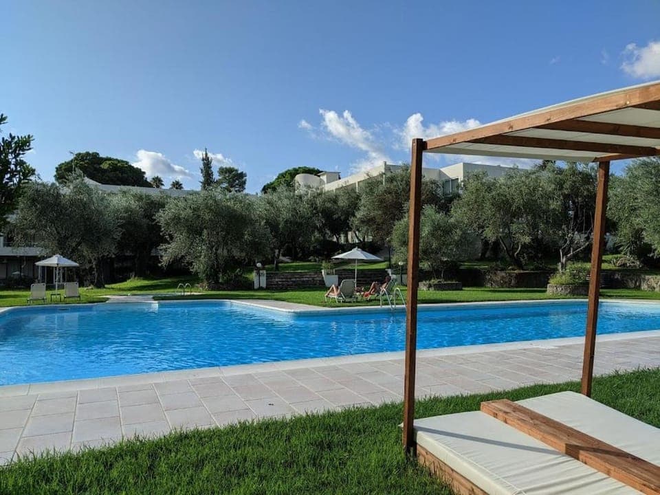 Property building, Swimming pool