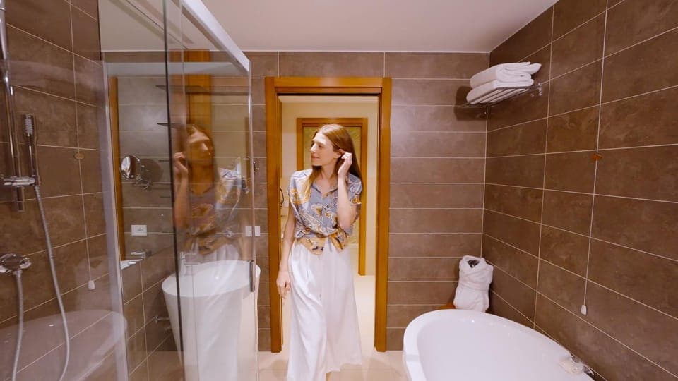 Toilet, Bathroom, towels