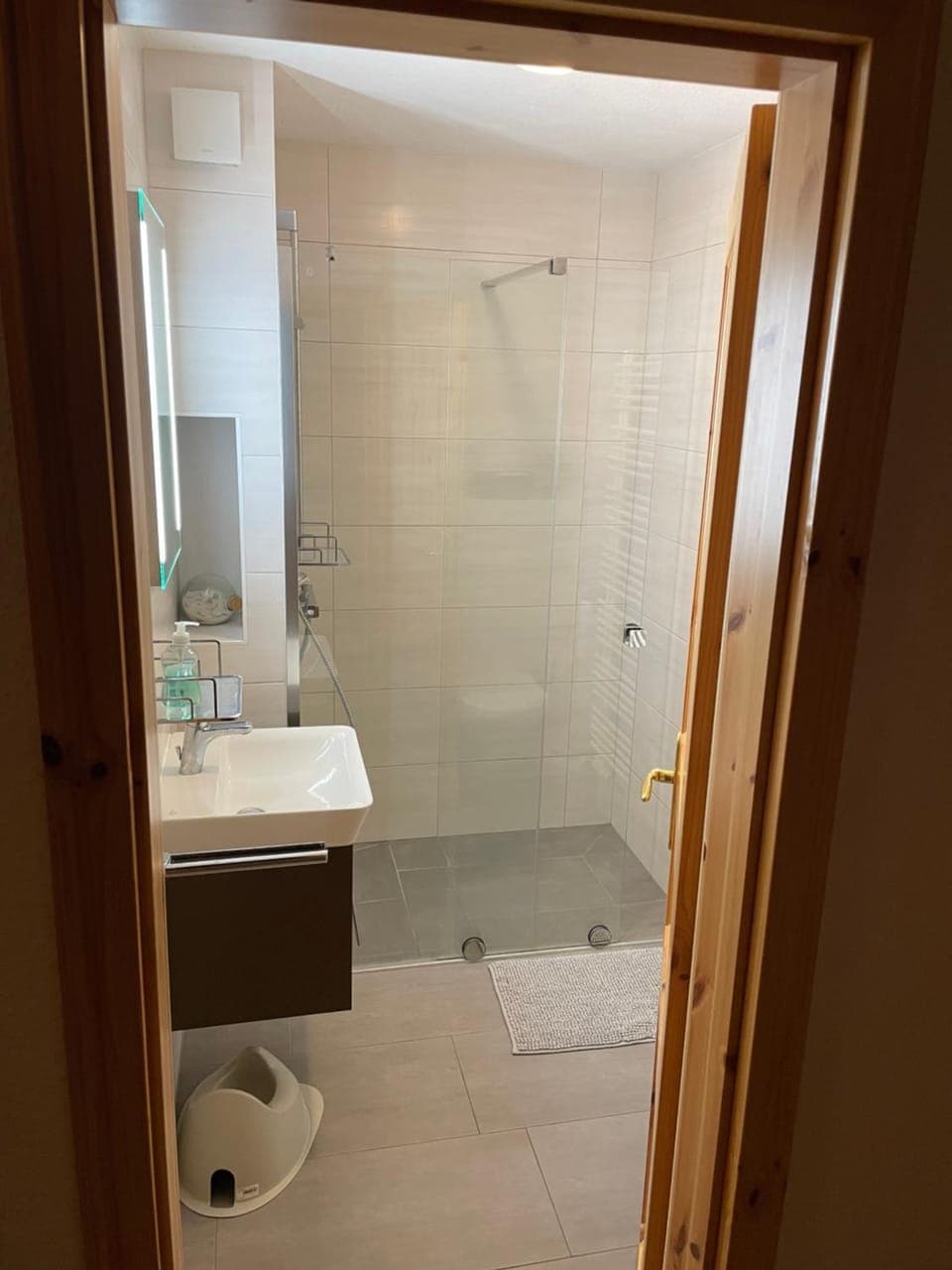 Shower, Bathroom