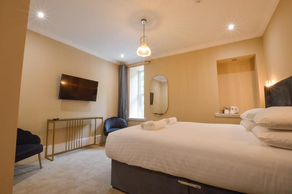 Bed, TV and multimedia