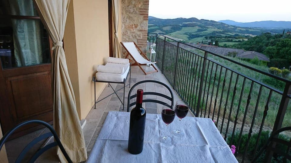 Balcony/Terrace, Mountain view
