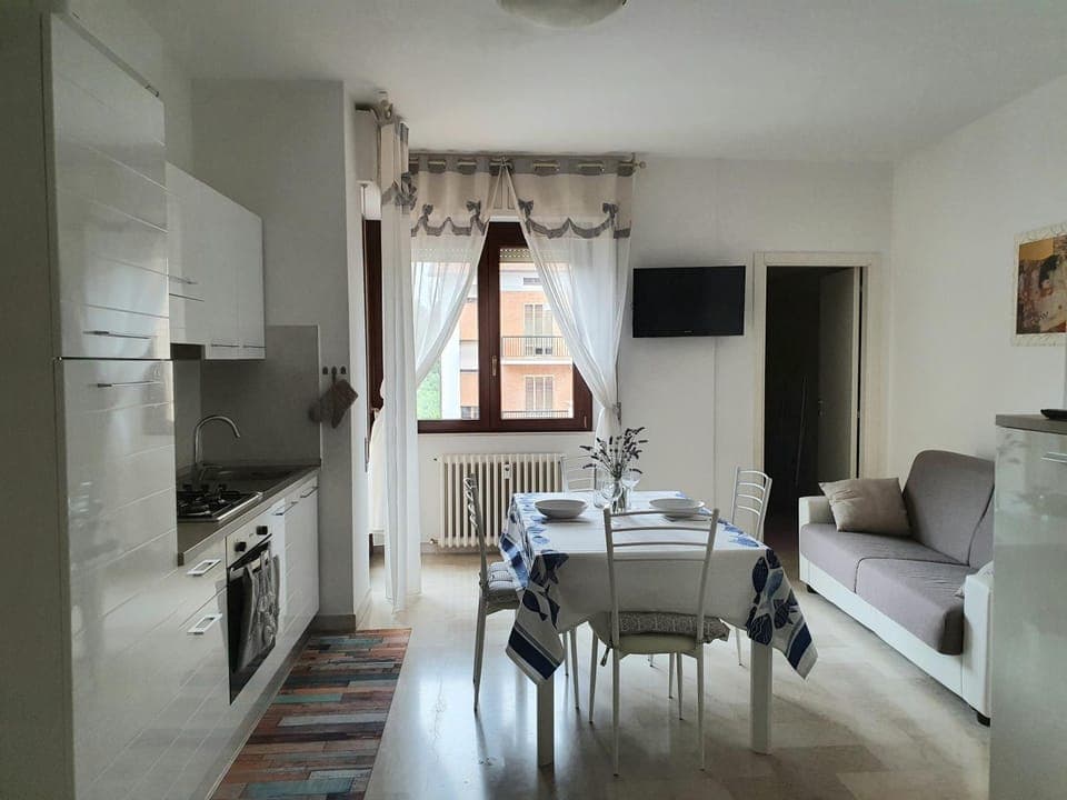 Kitchen or kitchenette, Living room, Dining area