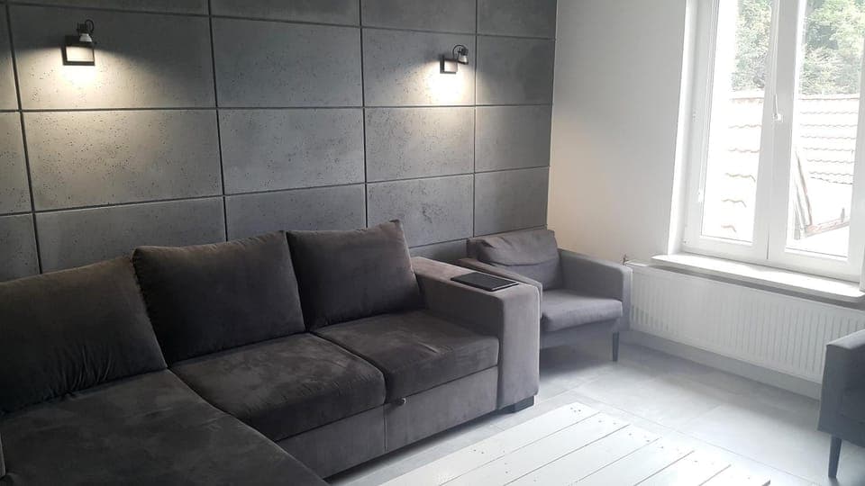 Bed, Living room, Photo of the whole room, Seating area