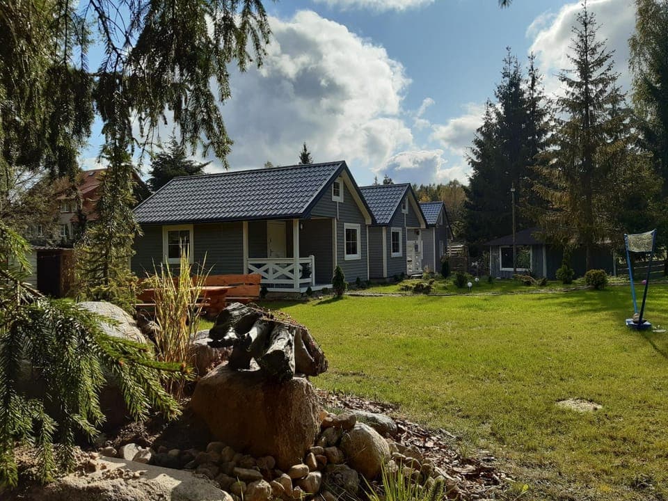 Facade/entrance, BBQ facilities, Garden, Balcony/Terrace, Autumn, On site