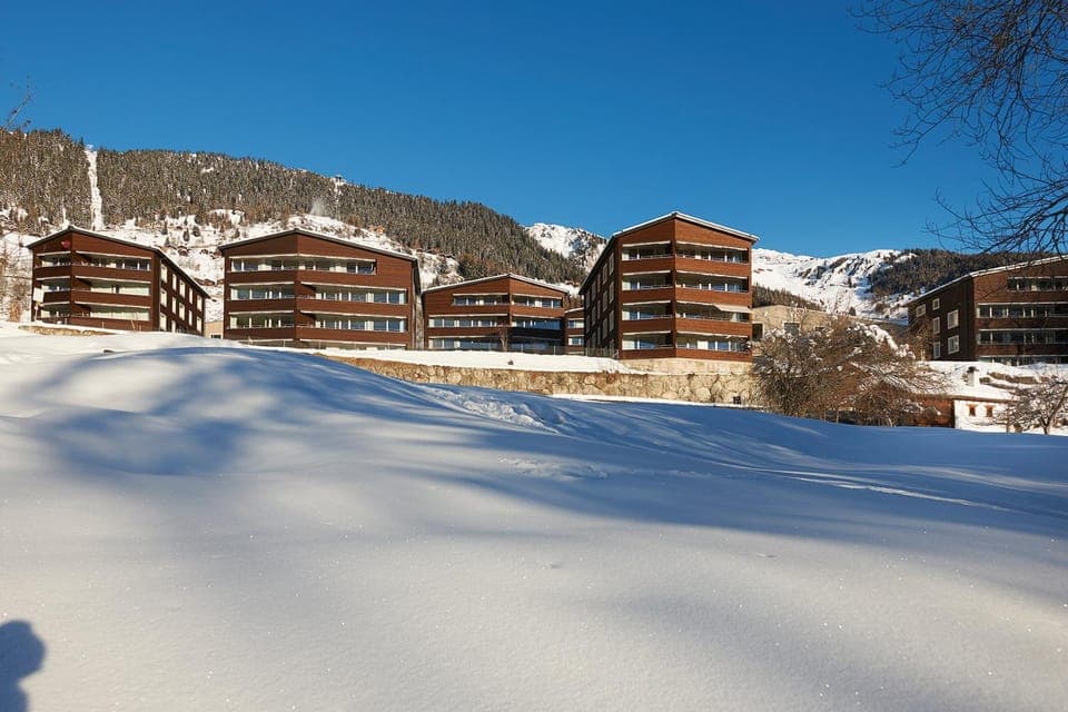 Property building, Winter