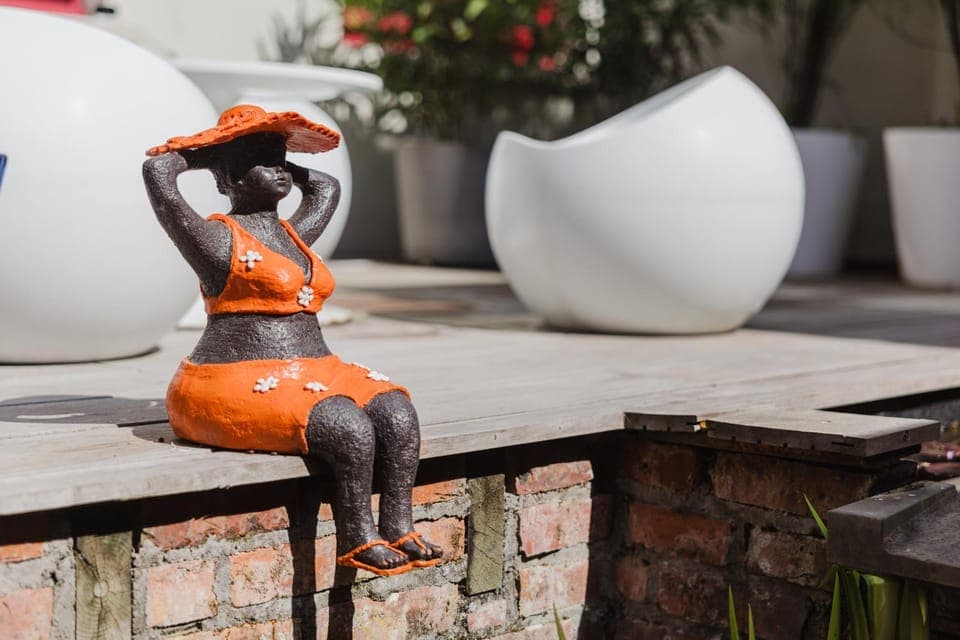 Garden, Decorative detail