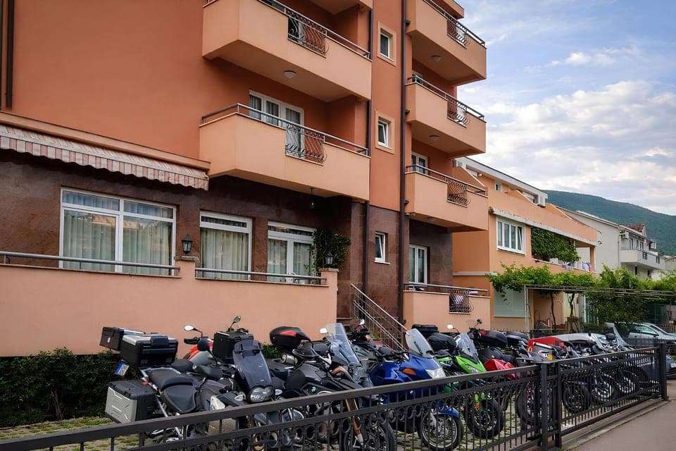 Patio, Facade/entrance, Off site, Parking