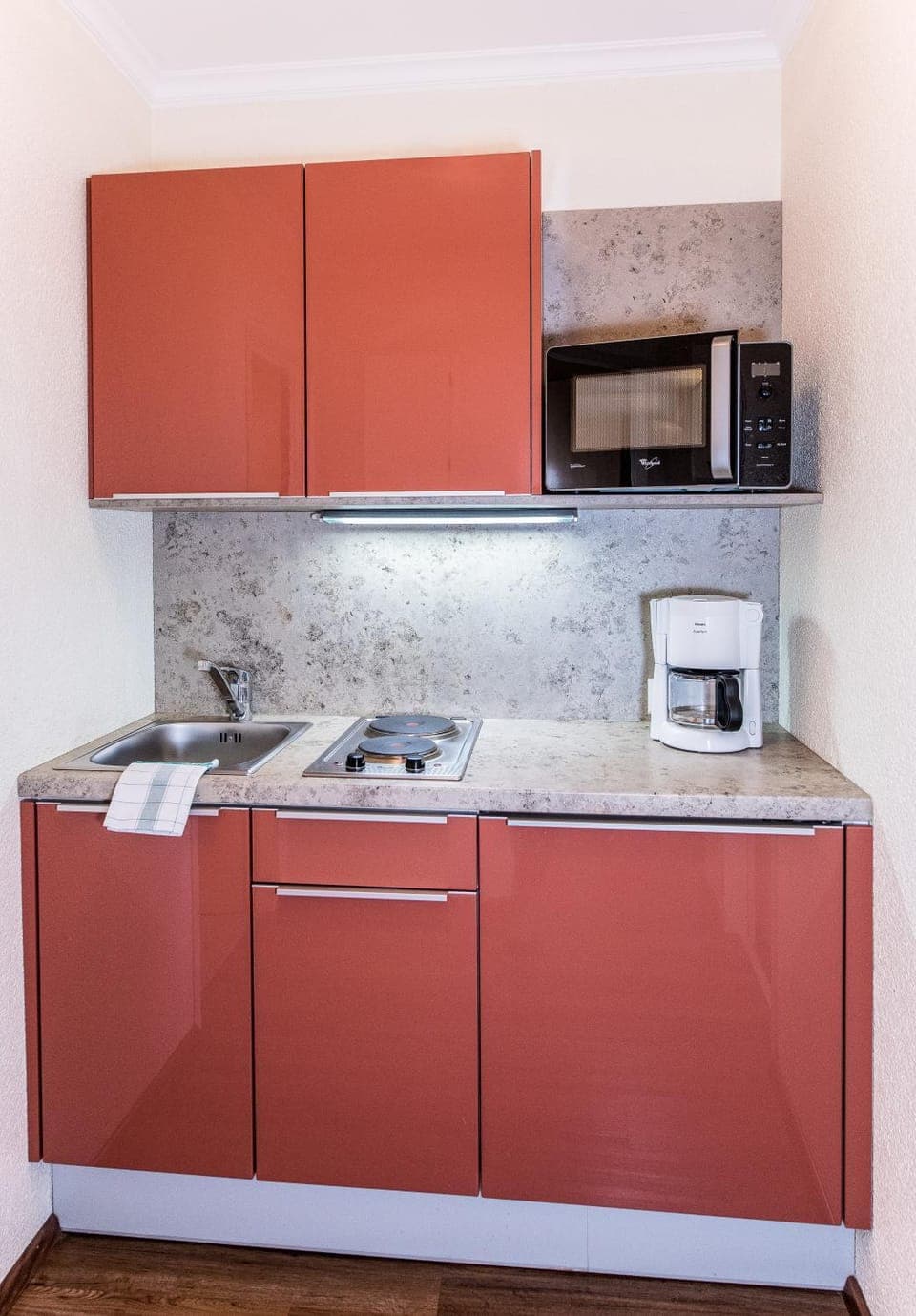 Coffee/tea facilities, Kitchen or kitchenette