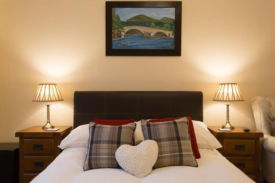 Activities, Decorative detail, Bedroom