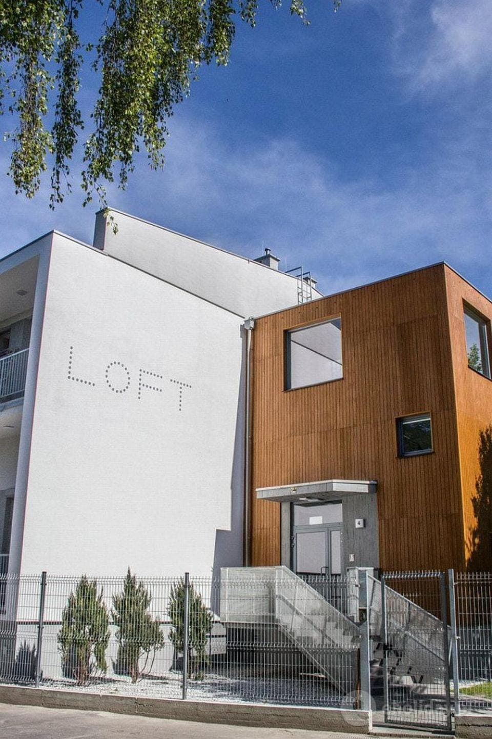 Property building, Facade/entrance