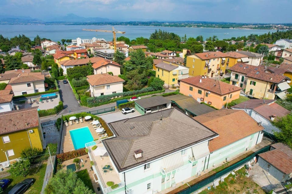 Property building, Location