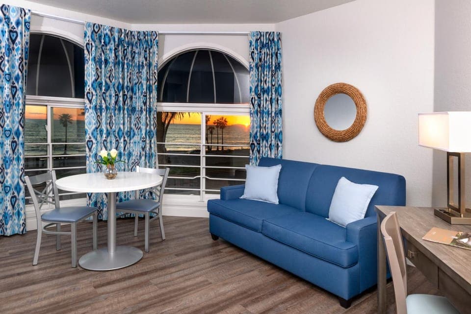 Living room, Sea view